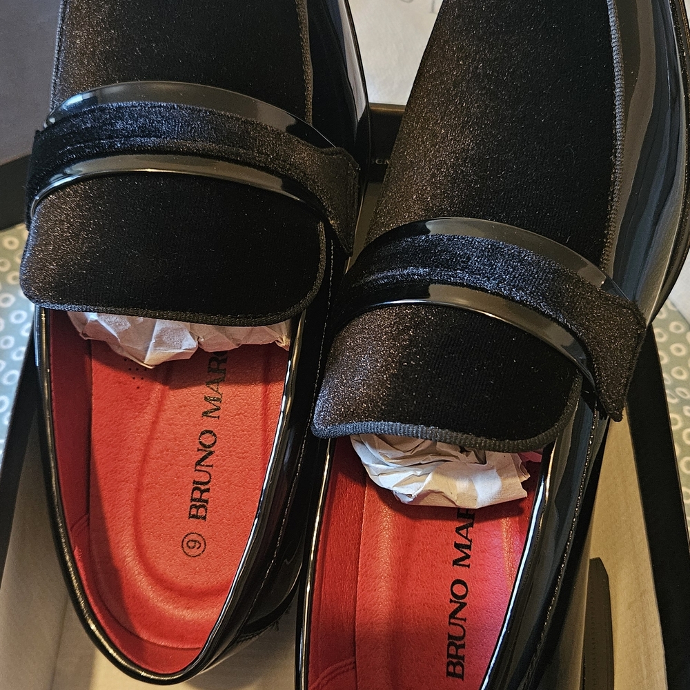 Men's Black Loafers